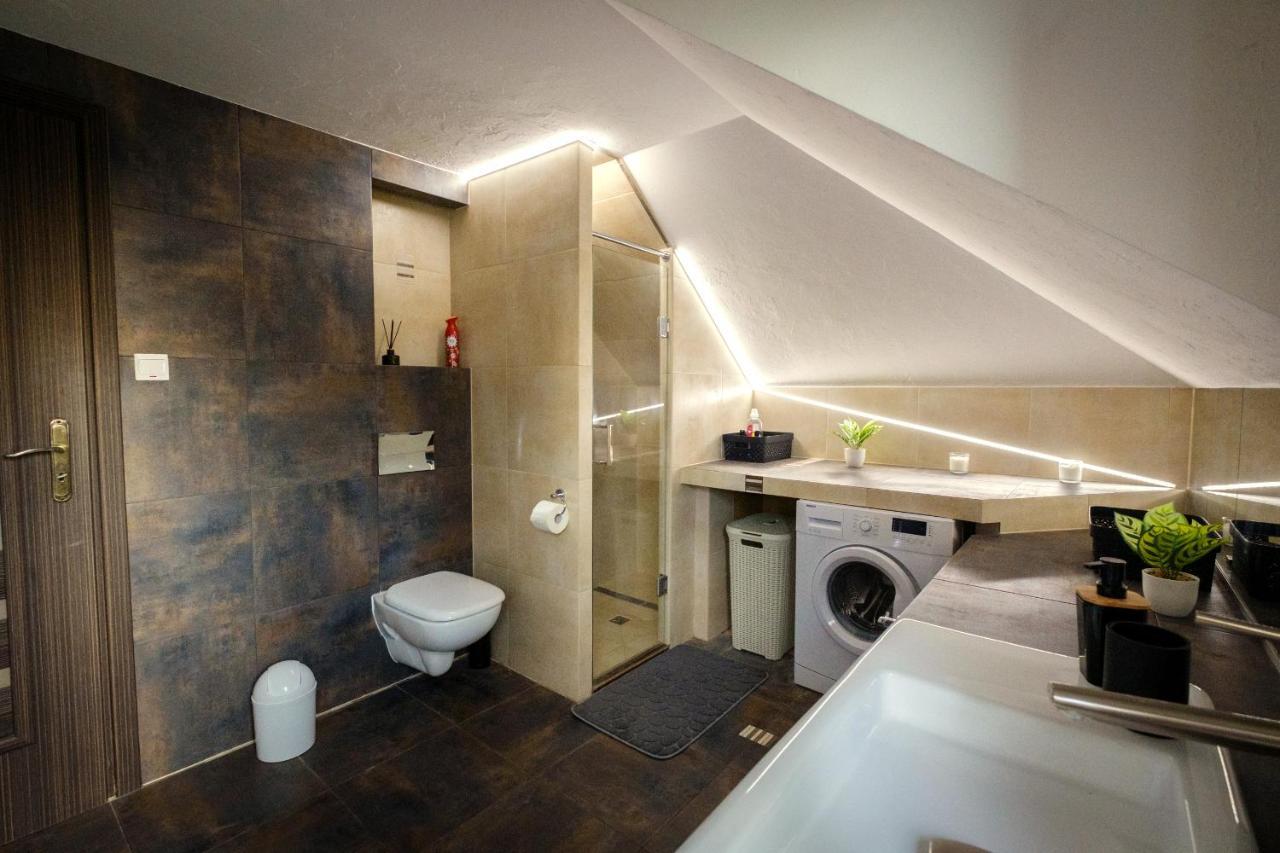 Przystanek Madejowa Villa Jelesnia Ngoại thất bức ảnh