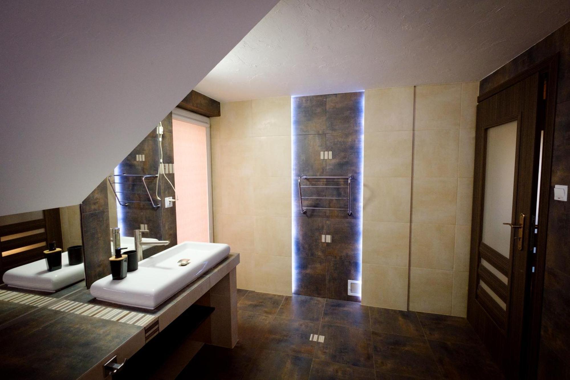 Przystanek Madejowa Villa Jelesnia Ngoại thất bức ảnh